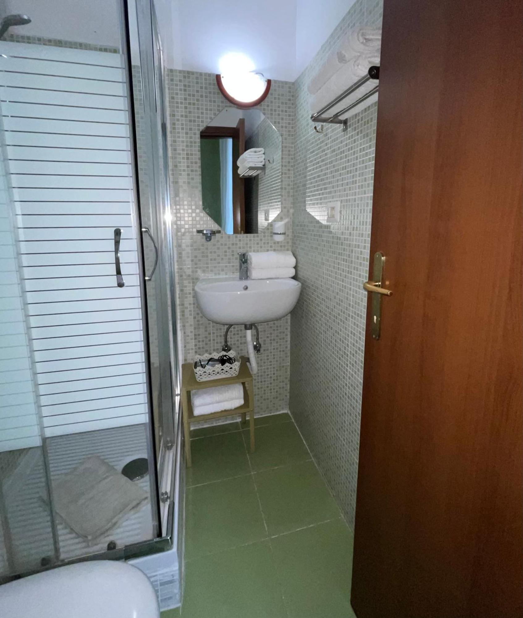 Guest House Meret Rome Buitenkant foto