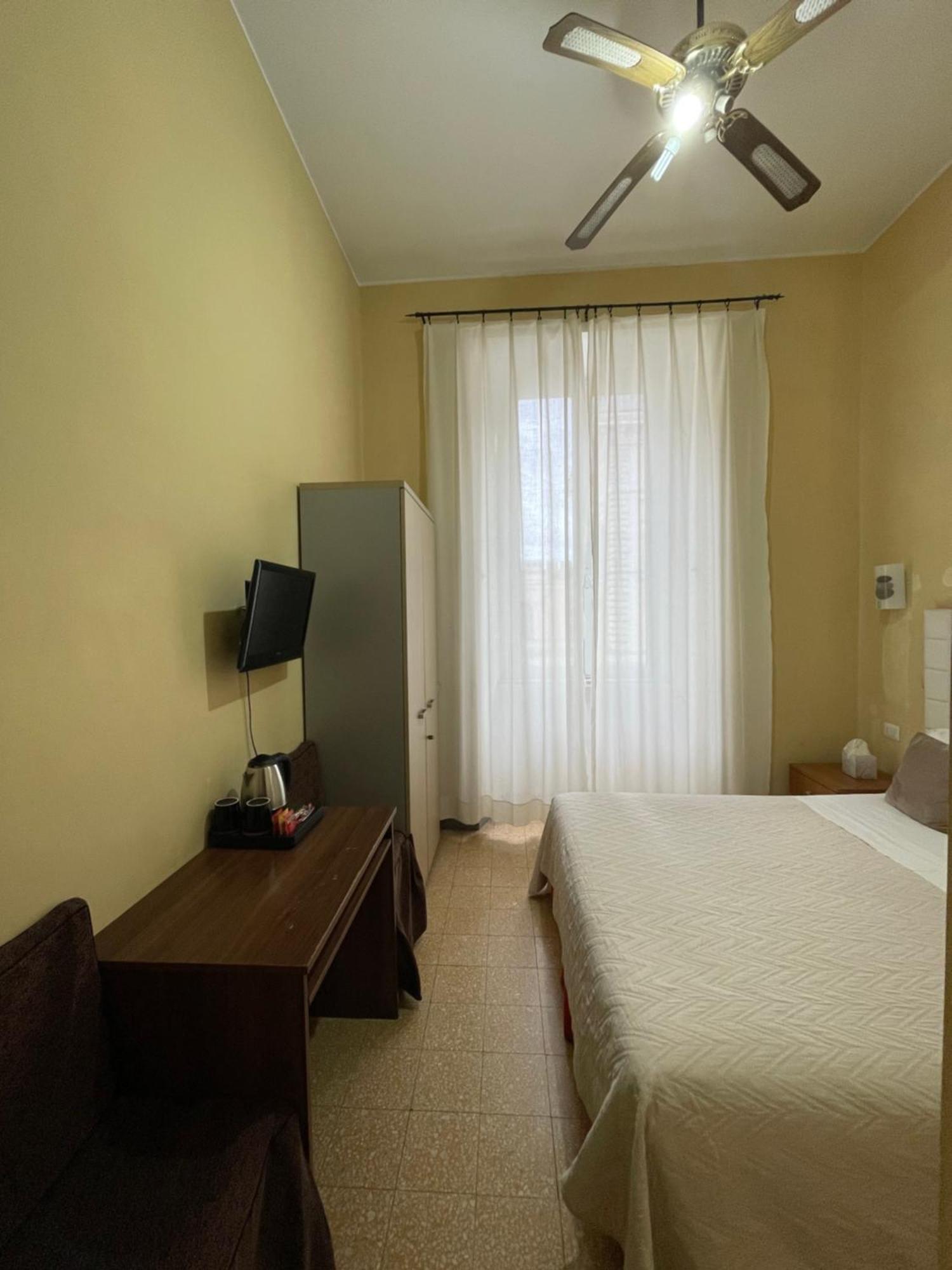 Guest House Meret Rome Buitenkant foto