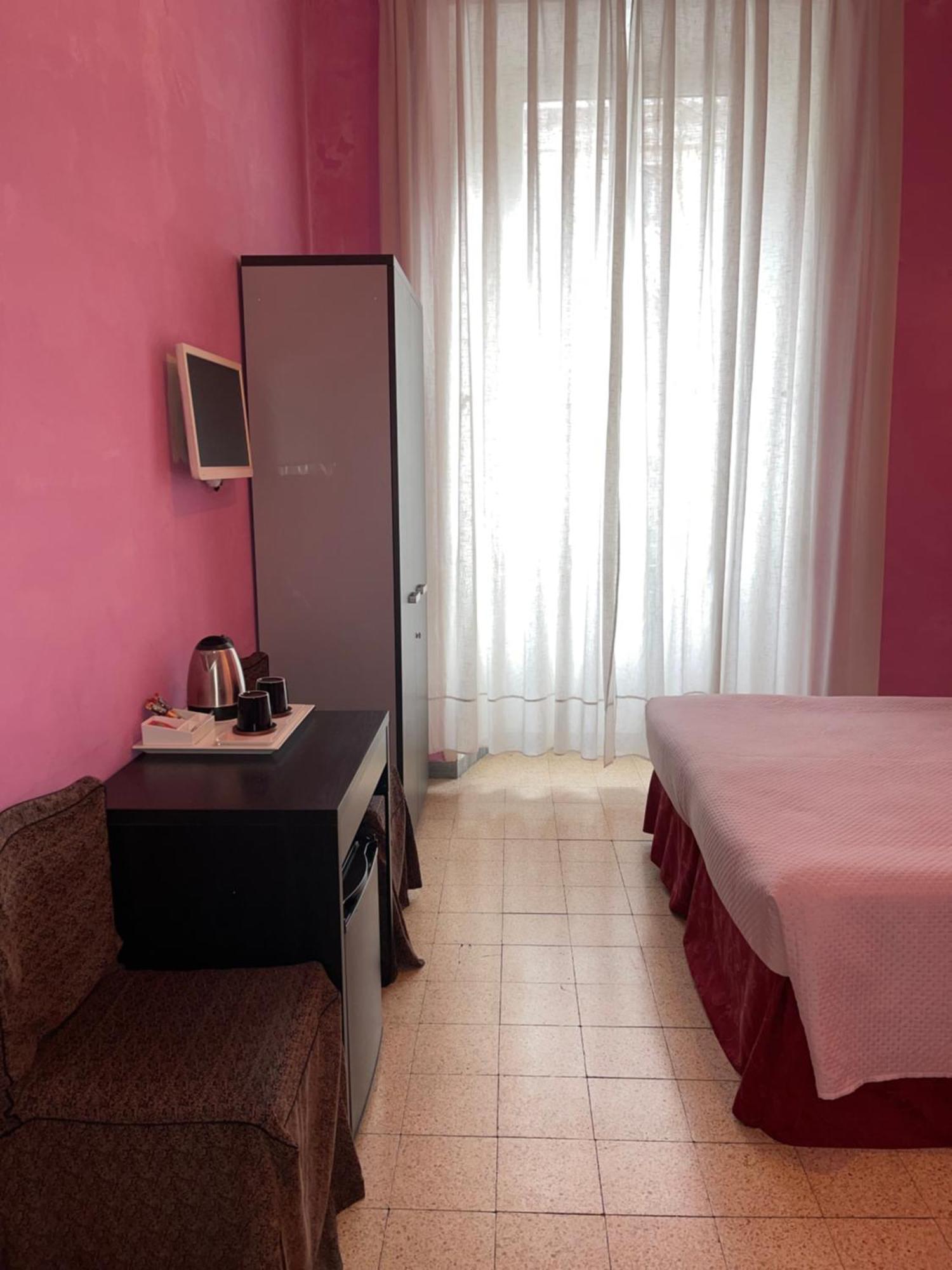 Guest House Meret Rome Buitenkant foto